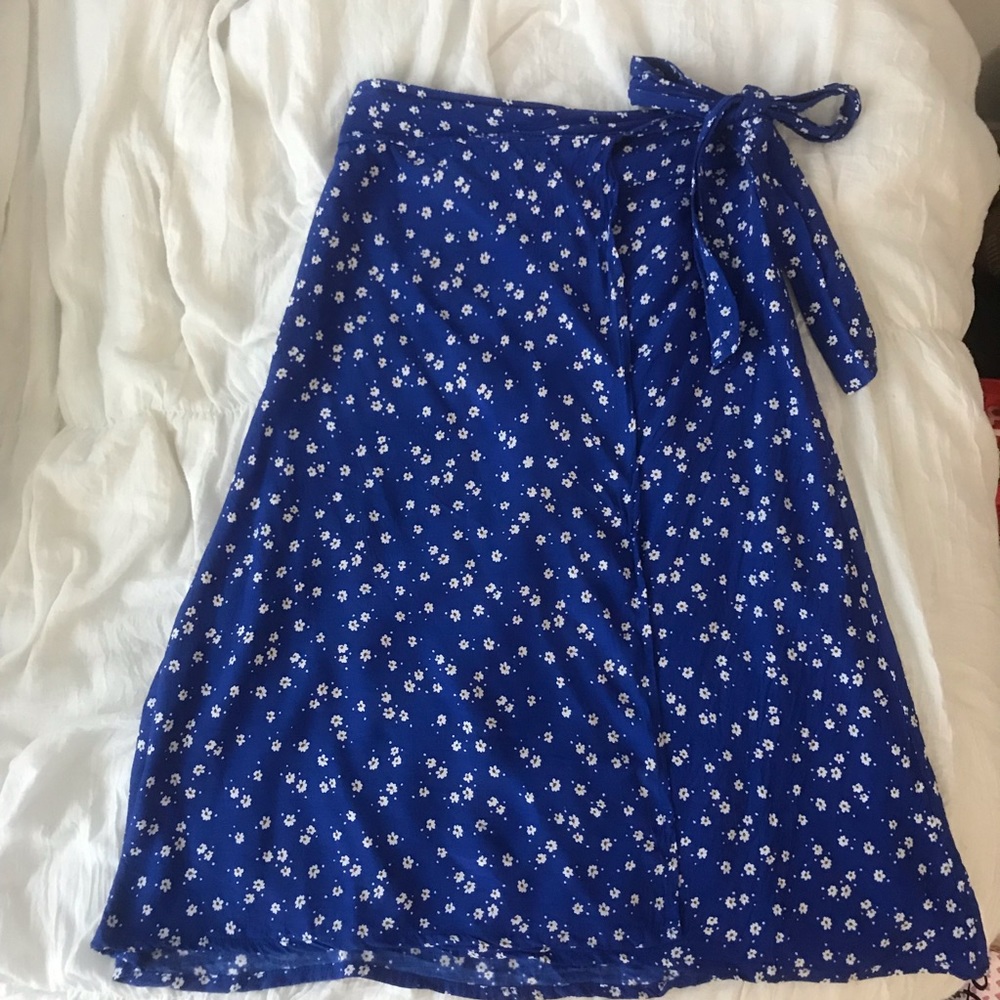 FAITHFUL THE BRAND wrap around floral skirt